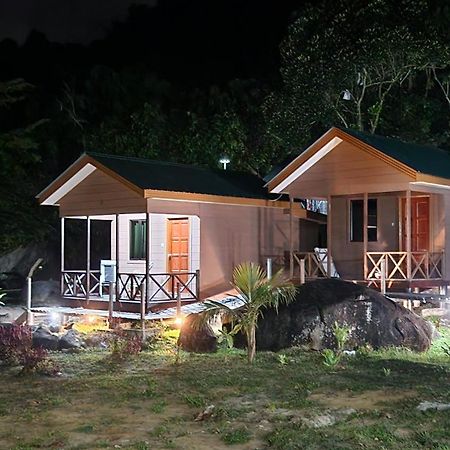 מלון Kampung Genting Dumba Bay Tioman מראה חיצוני תמונה