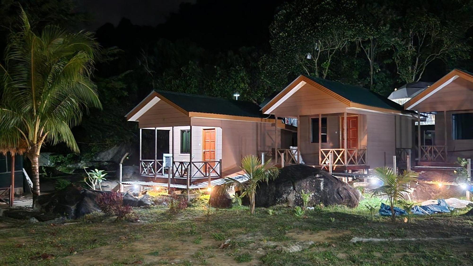 מלון Kampung Genting Dumba Bay Tioman מראה חיצוני תמונה